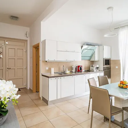 Apartment 2 Bedroom In Dubrovnik