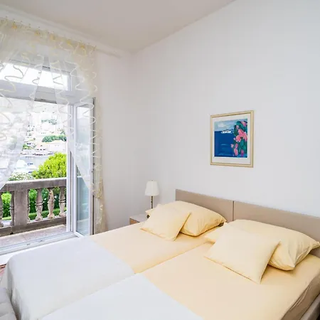 Apartment 2 Bedroom In