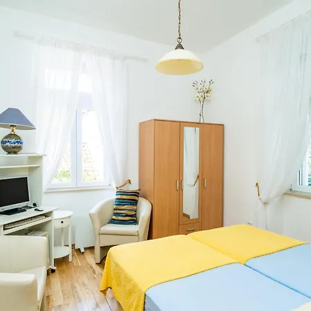 Apartment 2 Bedroom In *
