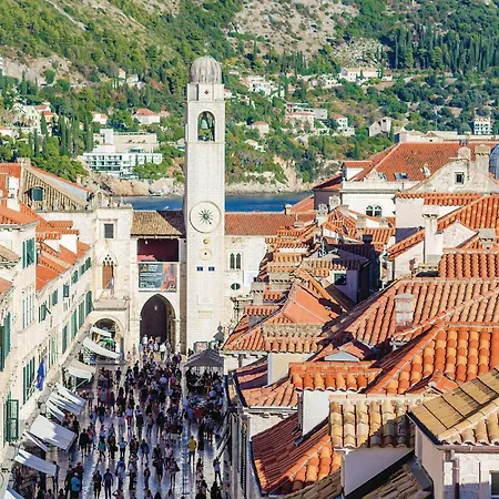 Apartment 2 Bedroom In Dubrovnik